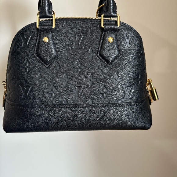 Louis Vuitton Handbags - Louis vuitton Neo Alma BB bag